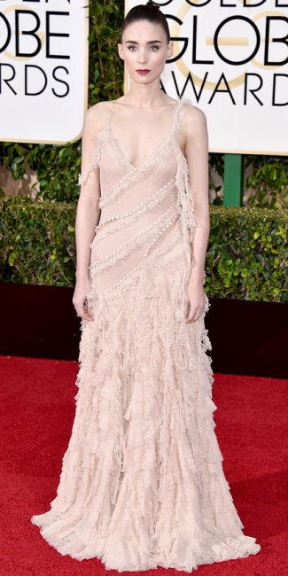 011016-gg-rooney-mara