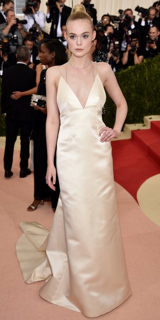 050216-met-gala-elle-fanning