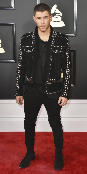 021217-grammys-nick-jonas