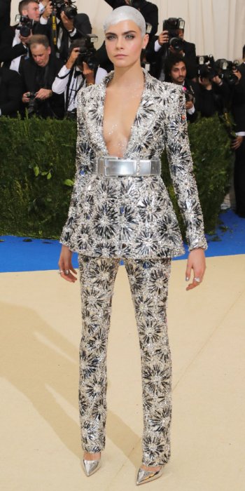 050117-met-gala-2017-cara-delevingne