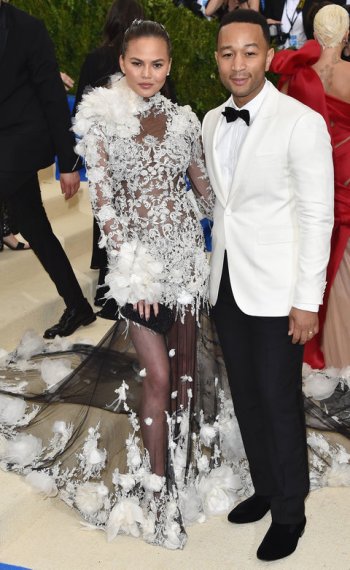 050117-met-gala-2017-chrissy-teigen-john-legend