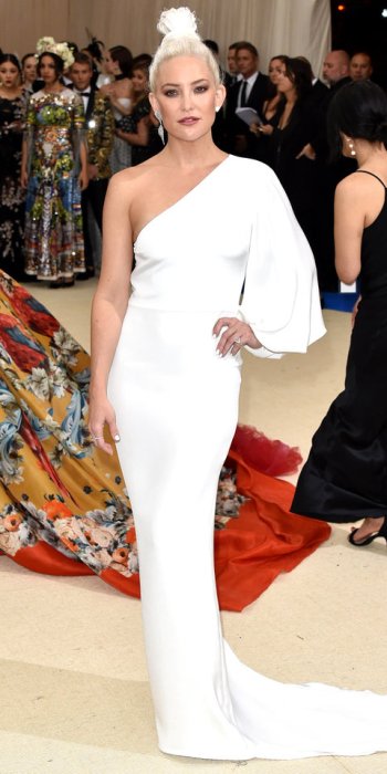 050117-met-gala-2017-kate-hudson