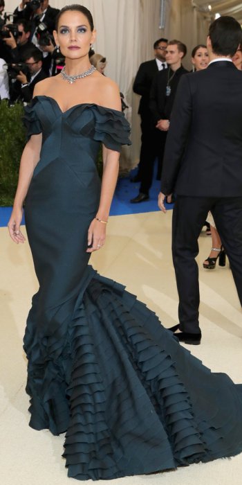 050117-met-gala-2017-katie-holmes