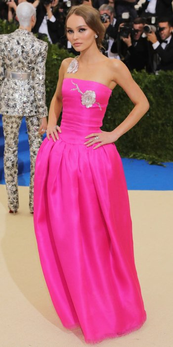 050117-met-gala-2017-lily-rose-depp