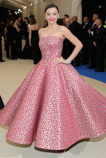 050117-met-gala-2017-miranda-kerr